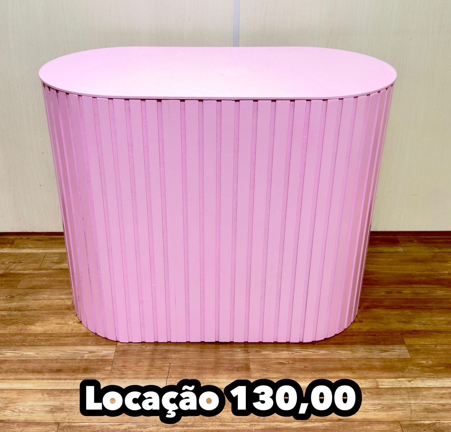 COMODA oval rosa.jpg